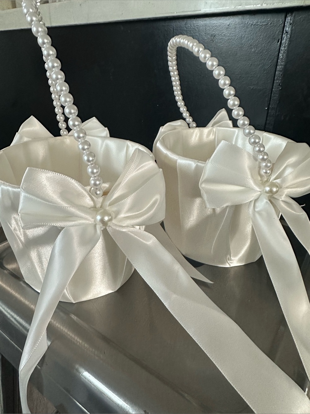2-pack flower girl baskets